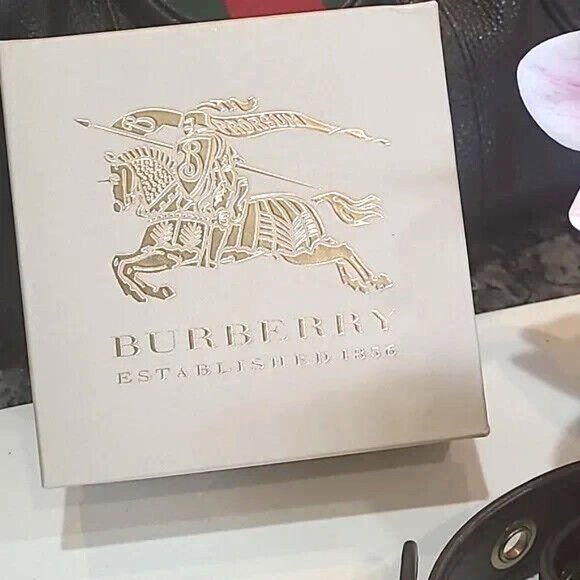 BURBERRY LEATHER BELT 100/40 with ORIGNAL BOX & DUST BAG - Picture 3 of 16